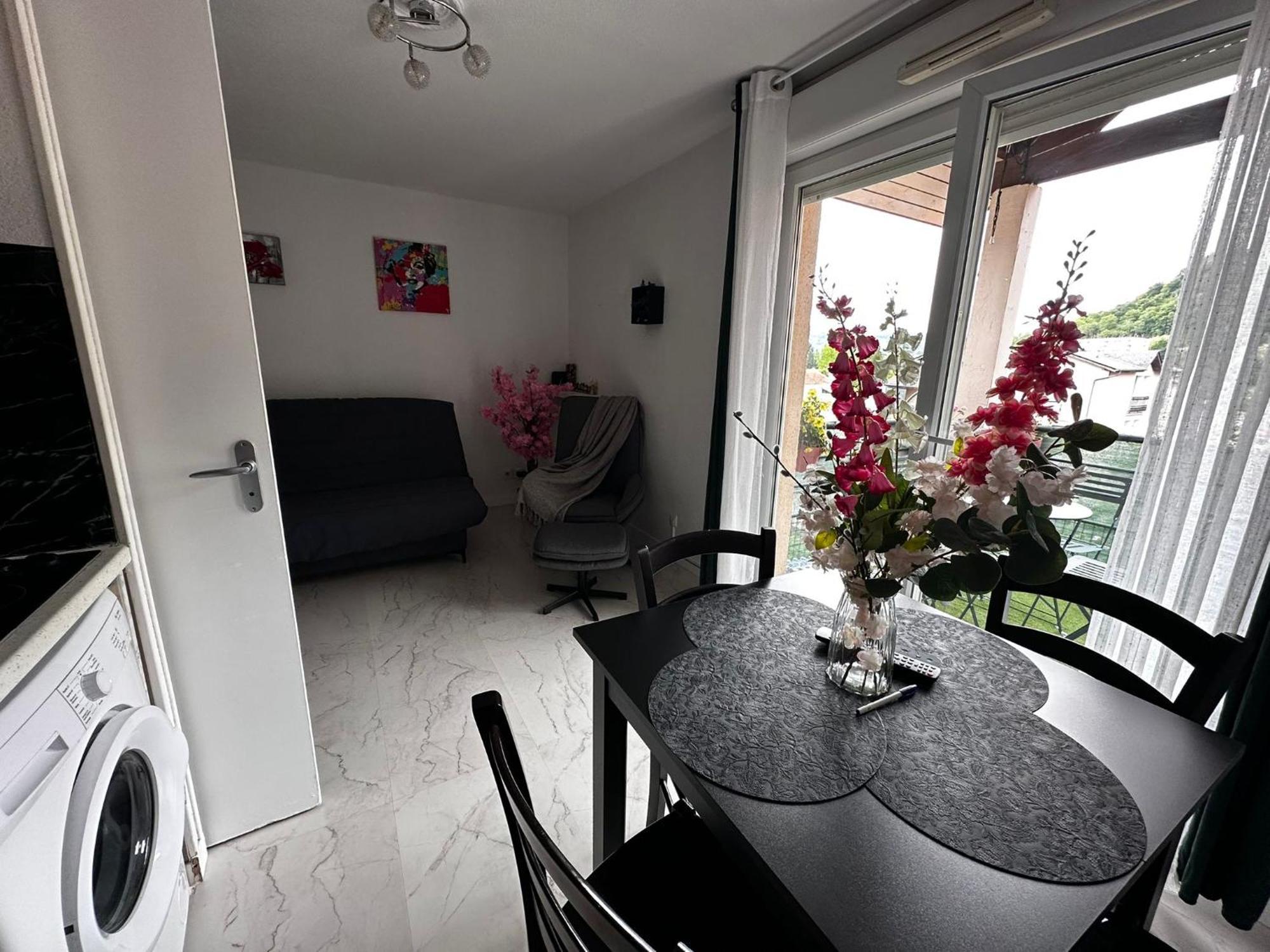 Apartament Ararat Lourdes Zewnętrze zdjęcie